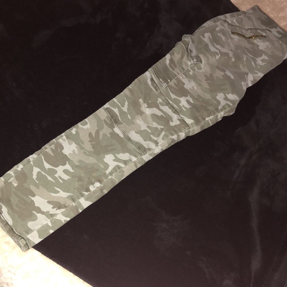 Justice “Camo” Cargo Jeggings - Picture 2 of 6